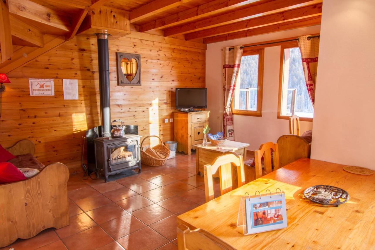 Chalet Le Melezin Hameau Des Chazals Nevache Hautes Alpes Exteriér fotografie