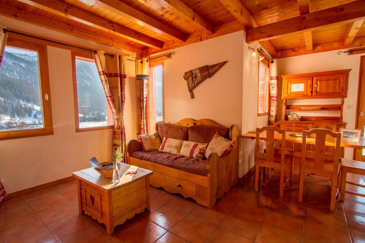 Chalet Le Melezin Hameau Des Chazals Nevache Hautes Alpes Exteriér fotografie